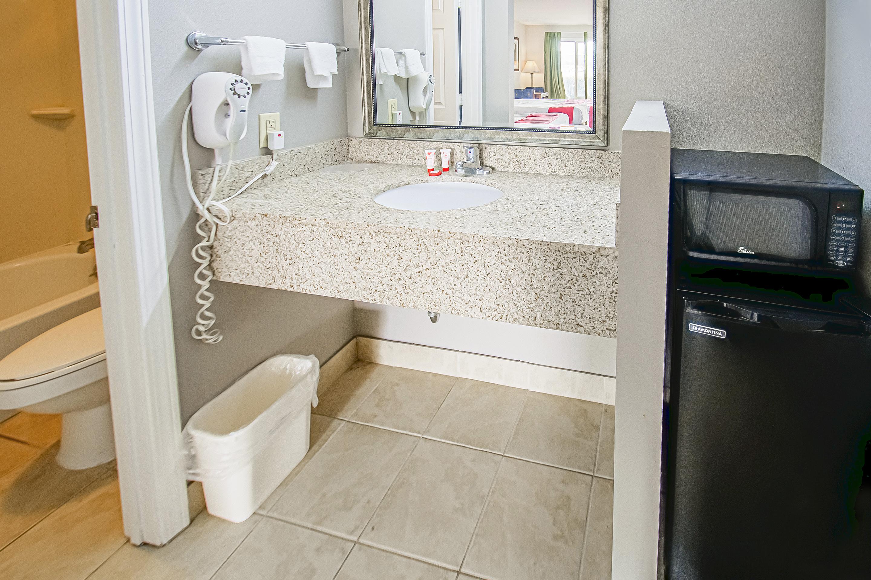 Baymont Inn & Suites Chocowinity/Washington 외부 사진